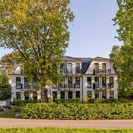 Strandhaus 13 *